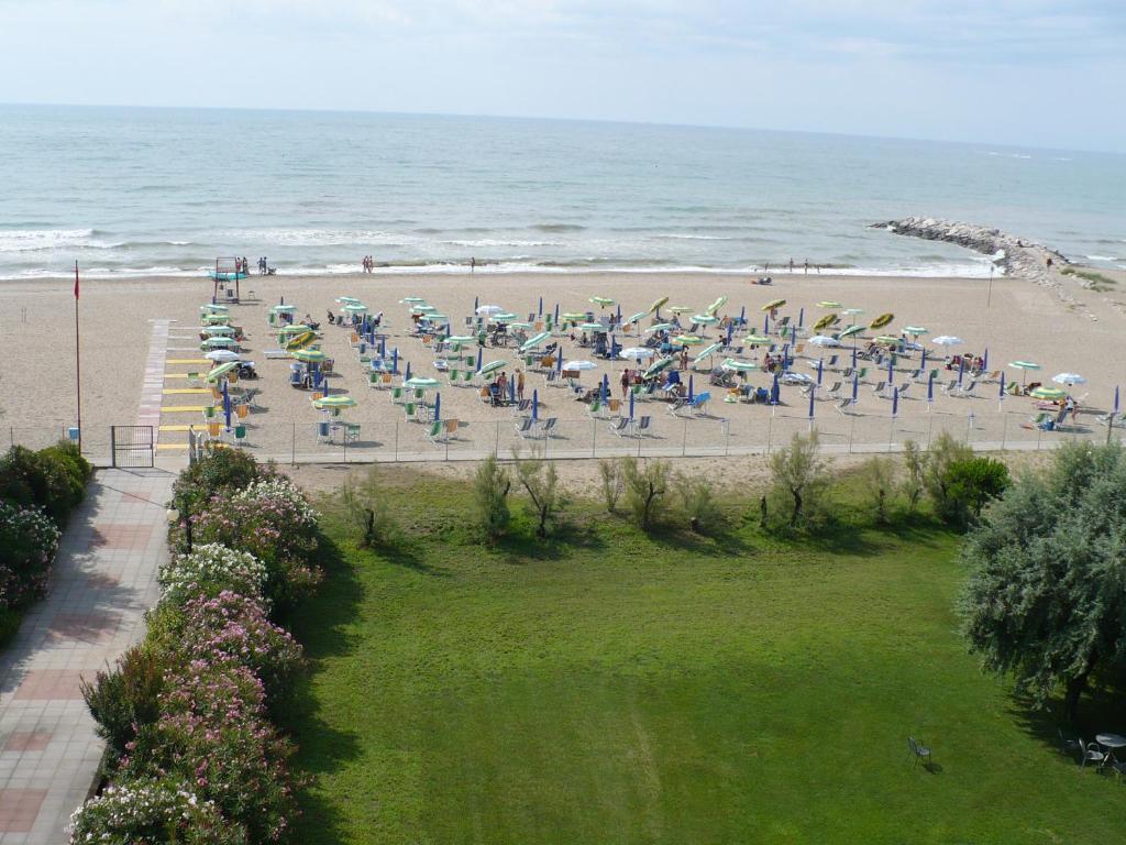 Casa Per Ferie Maria Assunta Otel Lido di Jesolo Dış mekan fotoğraf