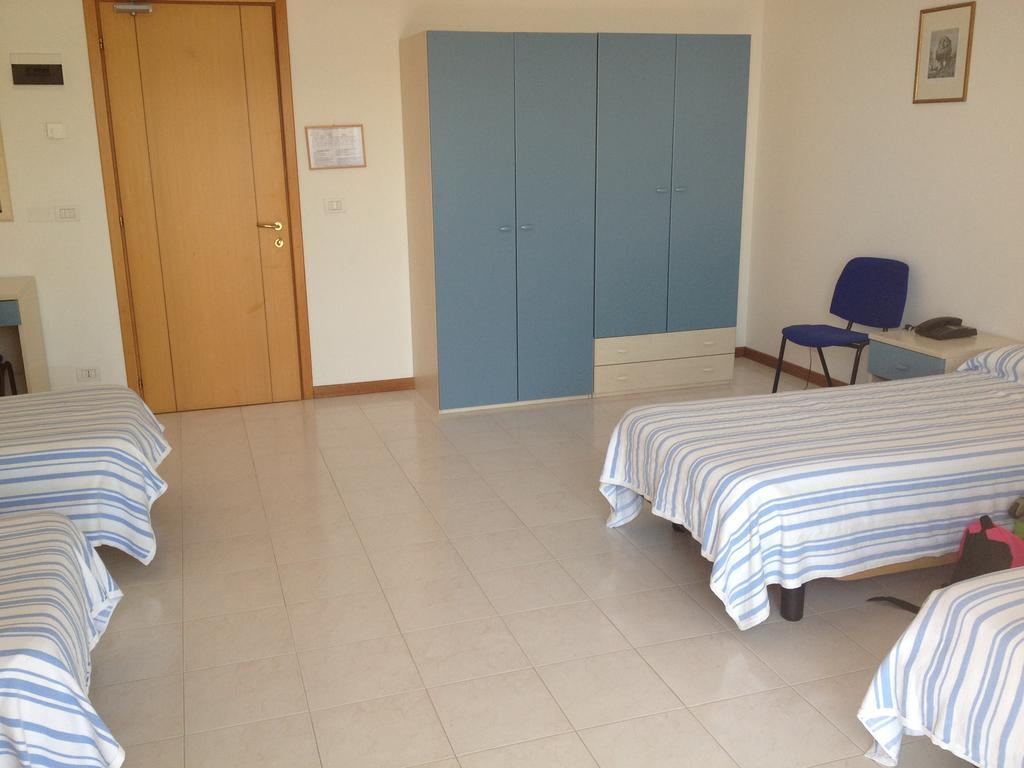 Casa Per Ferie Maria Assunta Otel Lido di Jesolo Dış mekan fotoğraf